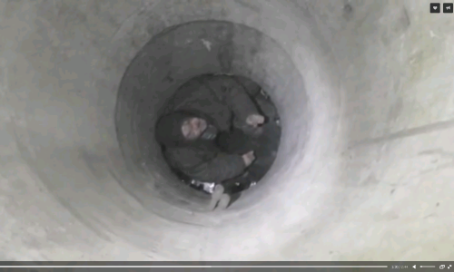 В Кирове безжалостные подростки избили и столкнули бродягу в колодец