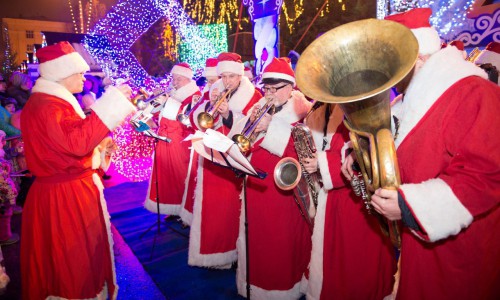 Для кировского Деда Мороза сошьют костюм 72 размера