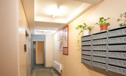 Как сделать ваш многоквартирный дом уютным и комфортным для жизни?