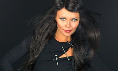 Ко Дню банковского работника в Кирове выступит певица Света