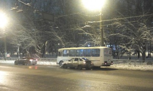 В Кирове произошло ДТП с участием "ПАЗика"