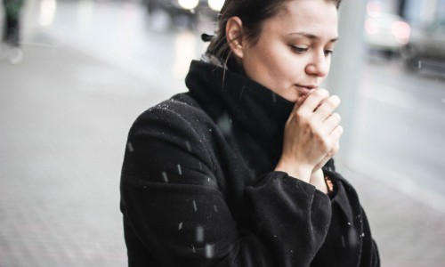 Видеоопрос: за что кировчанам стыдно перед своей мамой