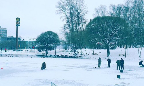 Вторник в Кирове: первый день зимы и рыбалка в центре города