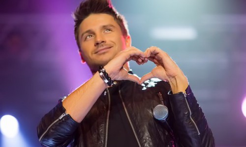 Для концерта Сергея Лазарева в Киров привезли тонны декораций