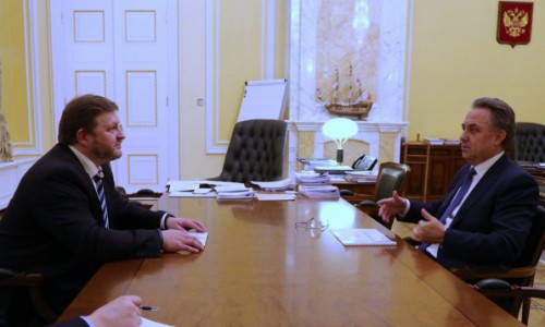 Губернатор предложил министру спорта РФ приехать в Кировскую область