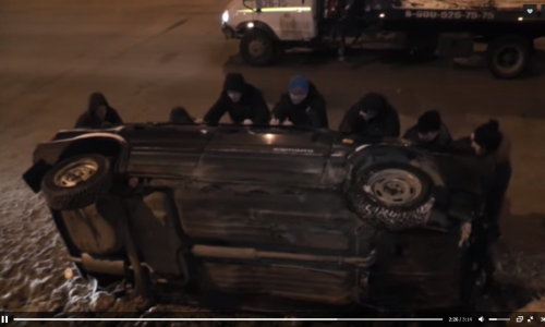 На Ленина перевернулась "девятка": пьяная кировчанка уверяла, что за рулем авто была не она