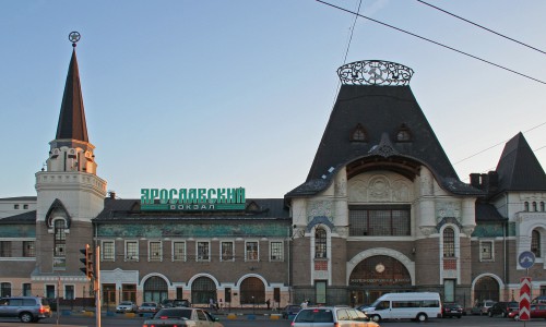 Уроженец Кировской области избил и ограбил мужчину на вокзале в Москве