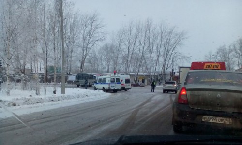 В полицию поступило новое сообщение о подозрительном предмете: улицу Потребкооперации оцепили