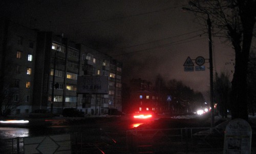 В Кирове не работают уличное освещение и светофор на оживленном перекрестке