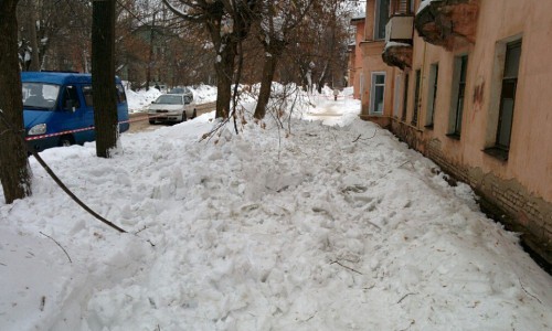 На Левитана на кировчанку упала глыба льда и снега: «От переломов меня спасла одежда»