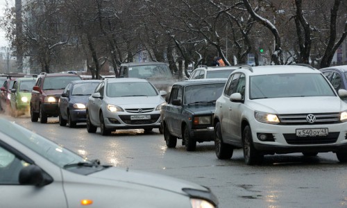 Цены на новые автомобили в России увеличатся на 20-25 процентов