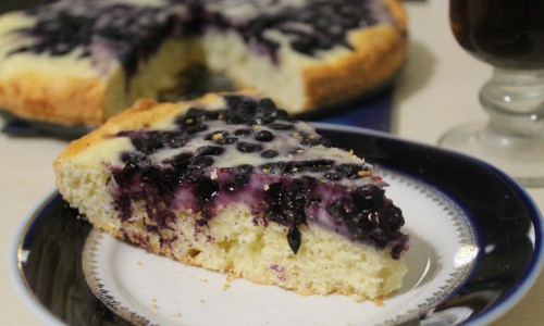 Заливной пирог с черникой: немного лета в этом декабре