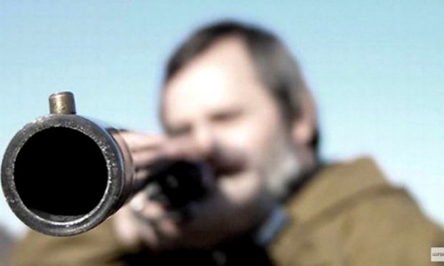 В Кировской области охотник выстрелил в кабана, а попал в своего друга