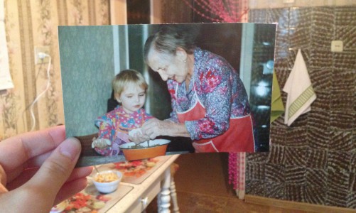 Кировчанка сделала серию фото в стиле «прошлое в настоящем»