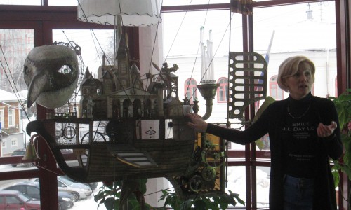 Путешествие в сказку: кировчанам показали закулисье Театра кукол