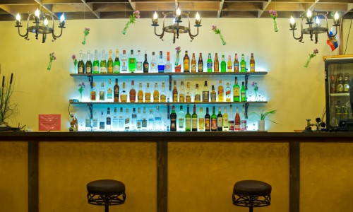 С 1 января 2016 года рестораны, бары и кафе могут остаться без алкоголя