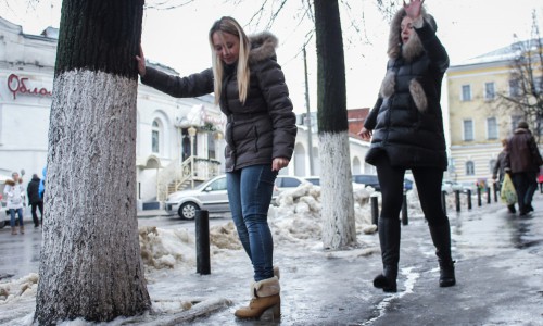 В Кирове 11 человек, пострадавших от гололеда, обратились в травмбольницу