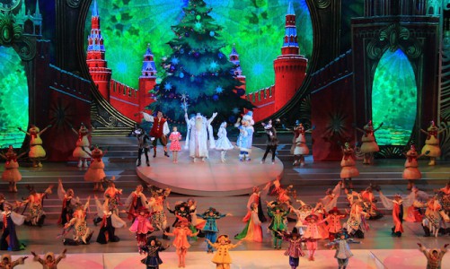 53 кировских школьника поедут на Кремлевскую елку