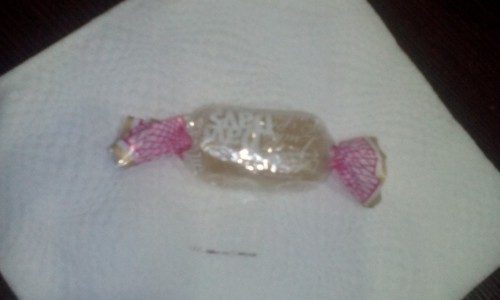 Кировчанке в леденце попалась иголка