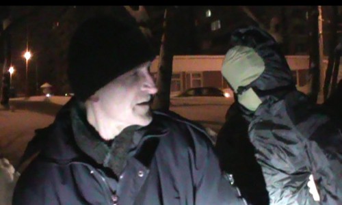 В Кирове задержали мужчину, который перерезал на улице горло 23-летнему парню