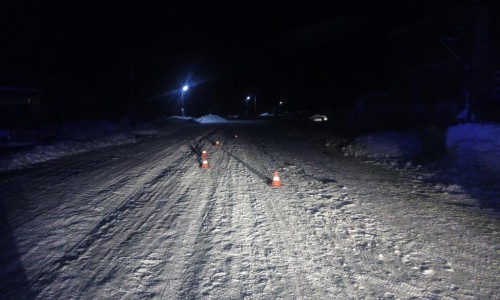 В Кировской области водитель "ВАЗа" сбил двух 12-летних школьниц: пострадавших госпитализировали