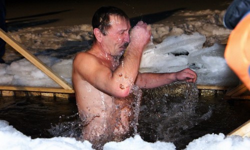 Cпасатели оборудуют еще два места в Кирове для Крещенских купаний