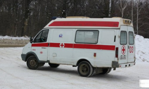 В Кирово-Чепецке девушка порезала вены у клуба