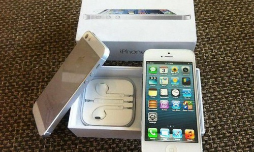 Сегодня РЦ NEON разыгрывает IPHONE 5S