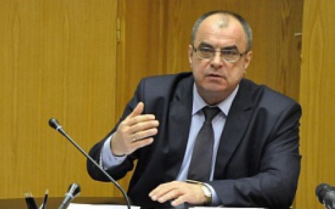 В Кирове глава администрации отчитал специалистов дорожных служб за плохую уборку снега