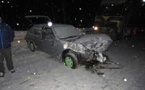 В Кировской области произошло массовое ДТП: на трассе столкнулись пять автомобилей