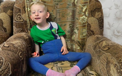 Из-за роста курса доллара мальчик из Кировской области не сможет уехать на лечение