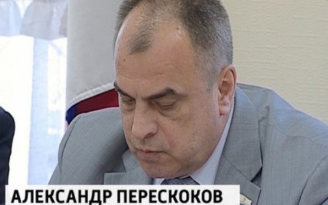 Александр Перескоков заставит сотрудников горадминистрации работать в выходные