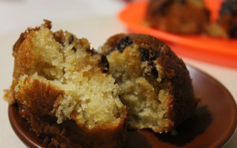 Кекс с изюмом на кефире: вкусный и рассыпчатый