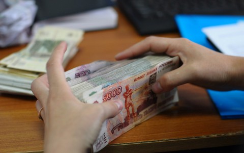 Житель Чепецка лишился миллиона, выложив объявление на «Авито»