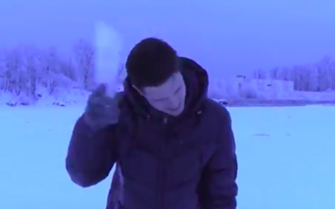 Видео: кировский блогер ради популярности на Youtube сломал сосульку о свою голову