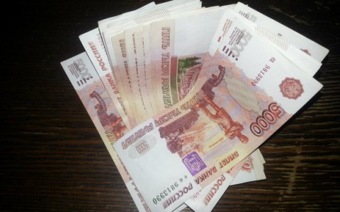 В Кировской области мужчина хотел купить другу на день рождения водительские права