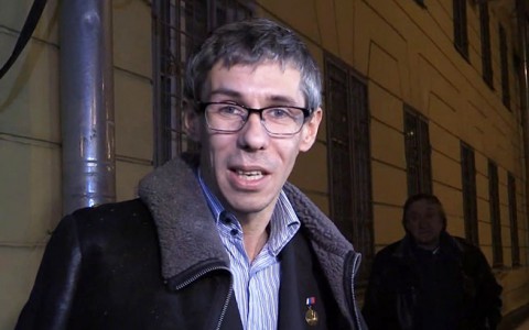 Кировчане заметили в Успенском соборе скандально известного актера Алексея Панина