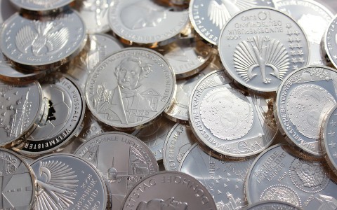 Сбербанк реализовал первую сделку по хеджированию серебра