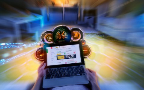 «Дом.ru» организовал в Кирове онлайн-трансляцию международного кибертурнира