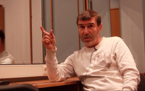 Евгению Гришковцу подарили икону, которую написал кировчанин