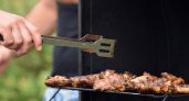В Роскачестве рассказали, как выбрать готовый шашлык и как замариновать самостоятельно