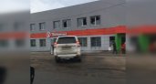 В Кирове загорелся торговый комплекс