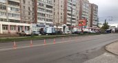 В Кирове у перекрестка улиц Московской и Романа Ердякова установили сигнальные столбики