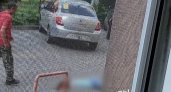 В Кирове девушка выпала из окна на девятом этаже
