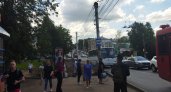 Гибель на остановке, взрыв в квартире и включение отопления: что обсуждают в Кирове