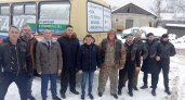 Новогодний подарок участникам СВО: кировчане соорудили и отправили землякам автобус-баню