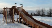 В Нововятском районе установили зимнюю деревянную горку