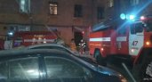"Выводили людей в спасательных масках": в Кирове загорелась квартира на Карла Маркса