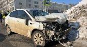 В Кирове в массовом ДТП пострадали двое взрослых и ребенок