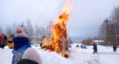Сжигание чучела и дегустация блинов: фоторепортаж с гуляний в Кировской области